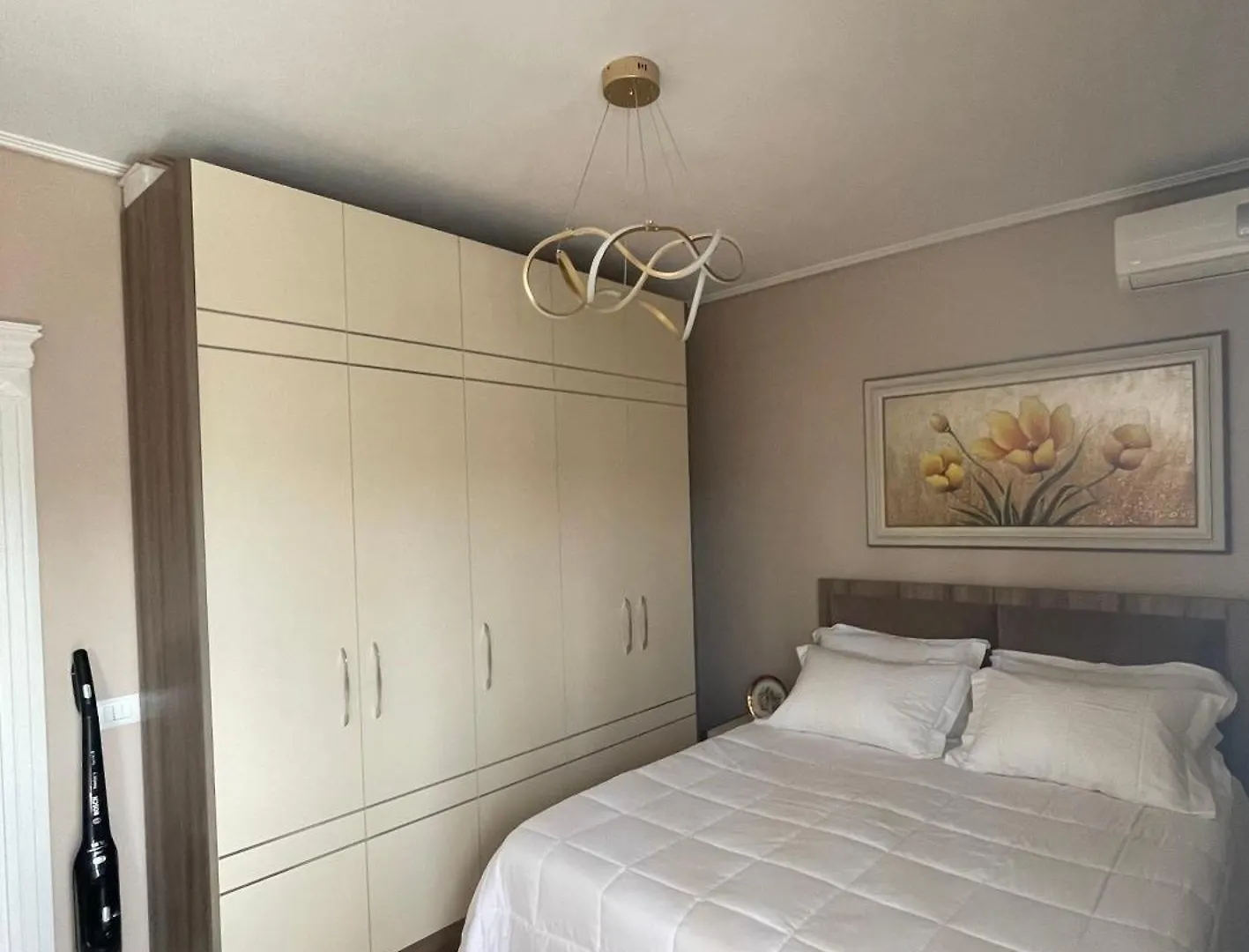 Deoni Apartment Luxury Tirana