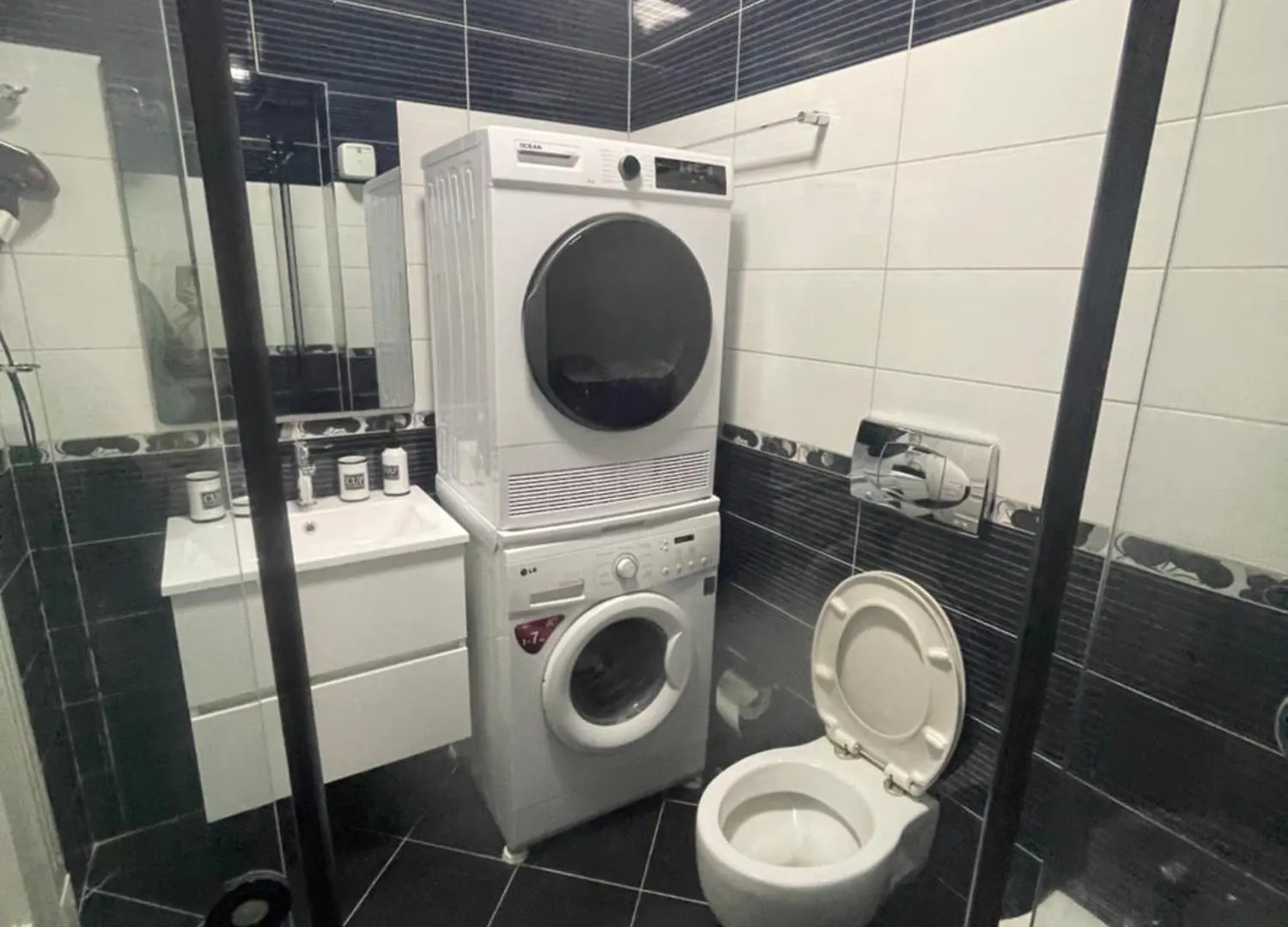 Deoni Apartment Luxury Tirana 0*,