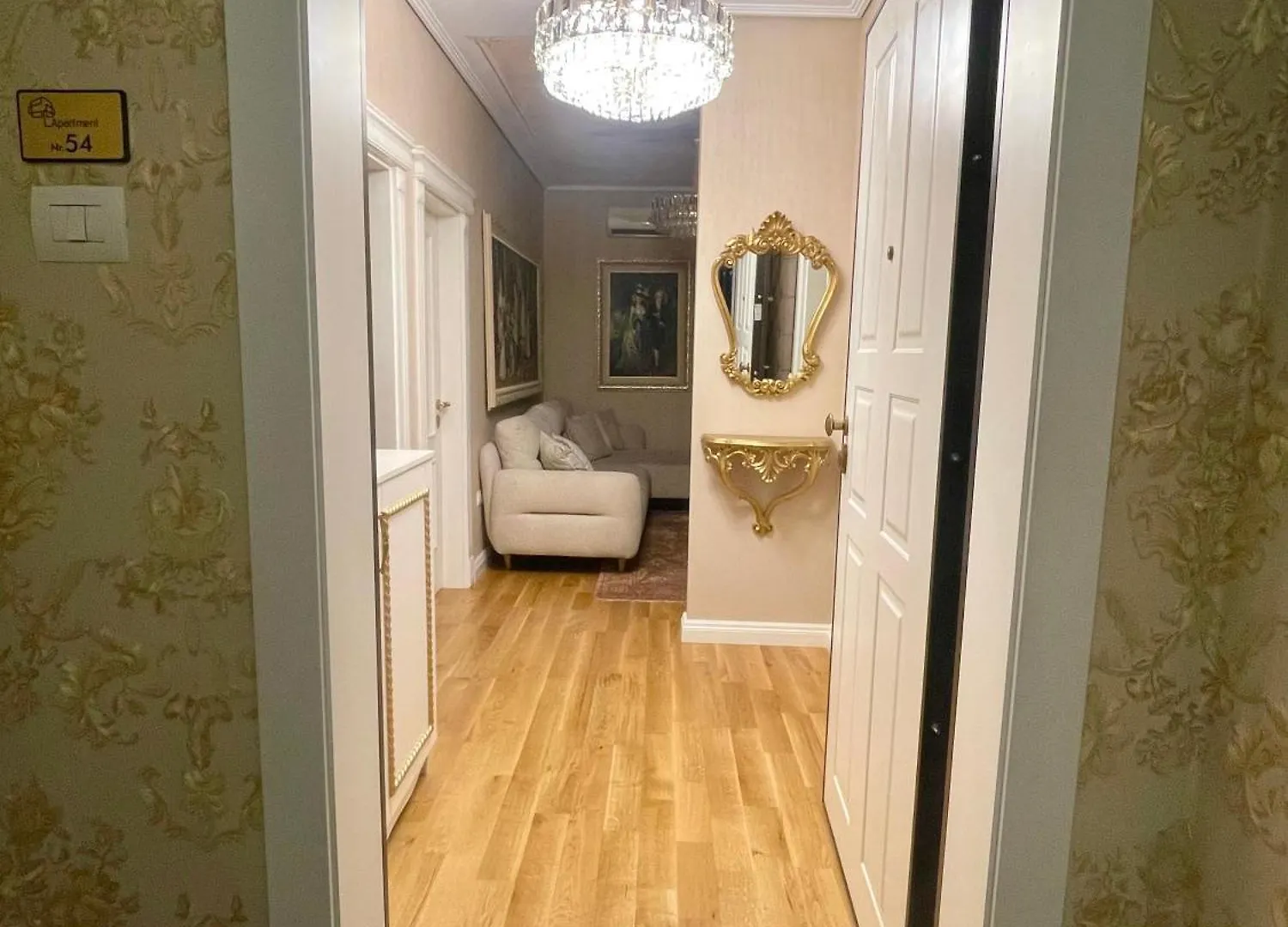 Deoni Apartment Luxury Tirana