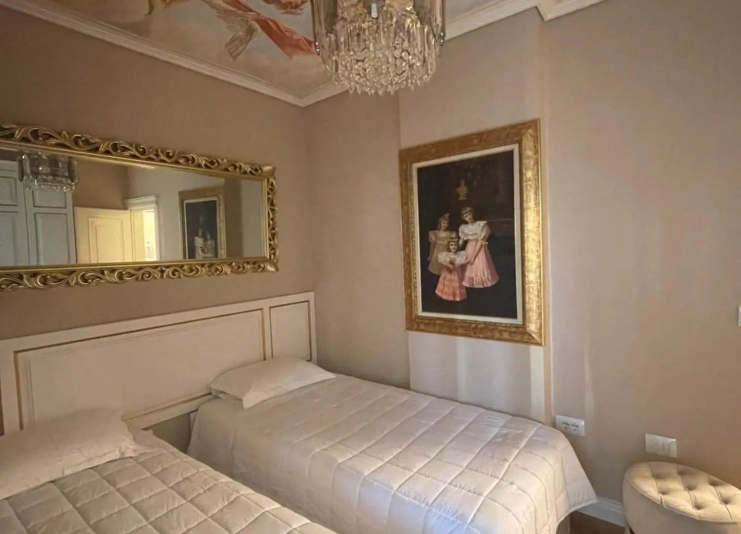 Deoni Apartment Luxury Tirana 0*,