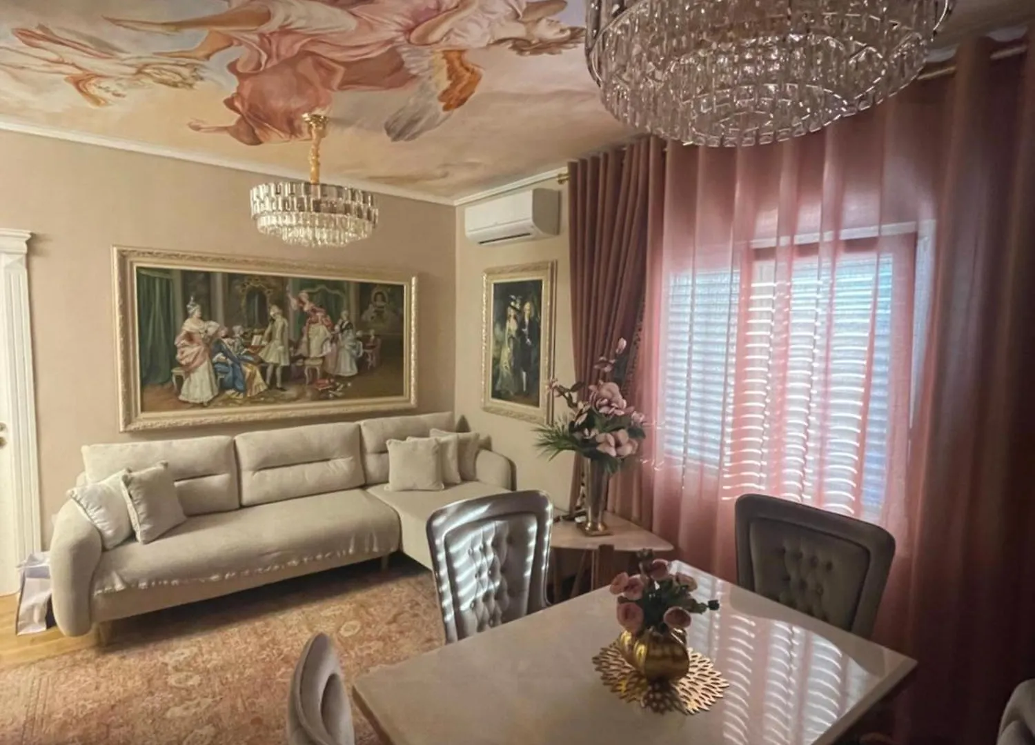 Deoni Apartment Luxury ティラナ